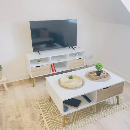 Lägenhet Cozy Terracotta - Sncf Station - Private Parking Le Mans