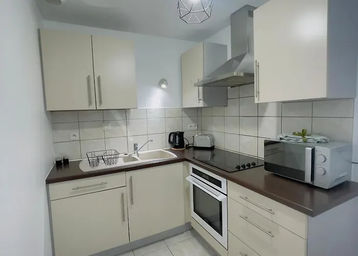 Cozy Terracotta - Sncf Station - Private Parking Daire